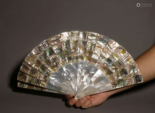 Overseas Backflow.Exquisite Natural Mother-of-Pearl Fan