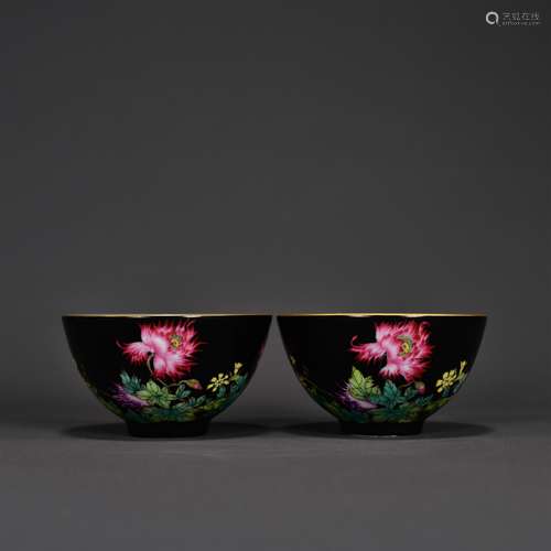 A Pair of Black Lacquer Bowls