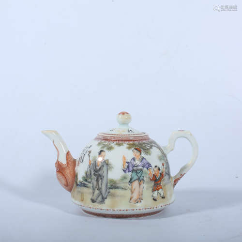 Painted figure story teapot of the Republic of China
