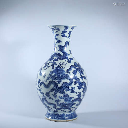 Qing Dynasty Qianlong blue and white dragon bottle