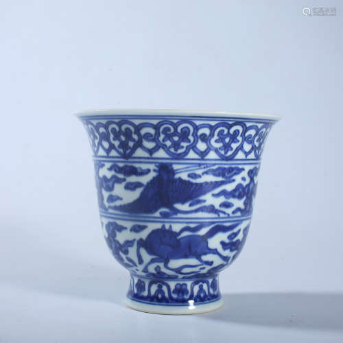 Ming Dynasty Jiajing blue and white bell cup