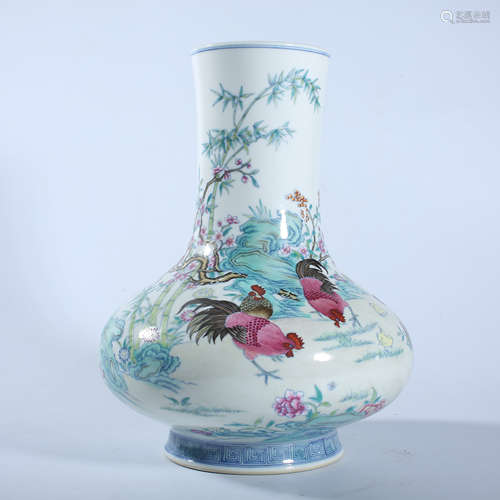 Qing Dynasty Qianlong pastel bottle