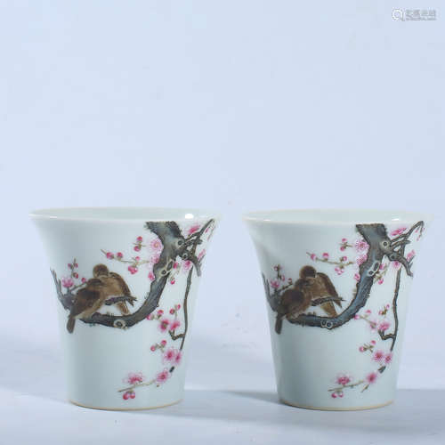 A pair of pink flower and bird cups in Yongzheng of Qing Dyn...