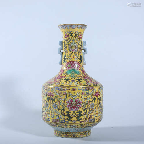 Qing Dynasty Qianlong pink twisted lotus pattern two ear bot...