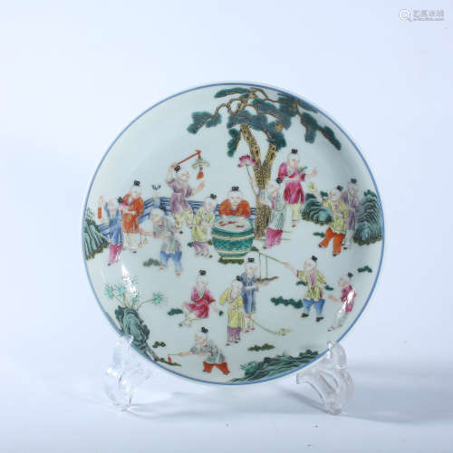 Painted baby play plates in Qianlong of Qing Dynasty