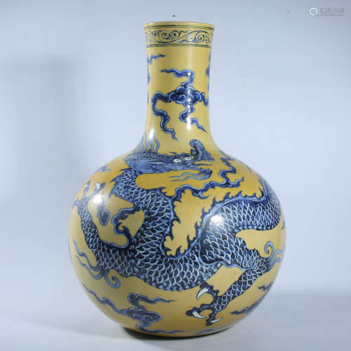 Xuande blue and white dragon pattern celestial vase with yel...