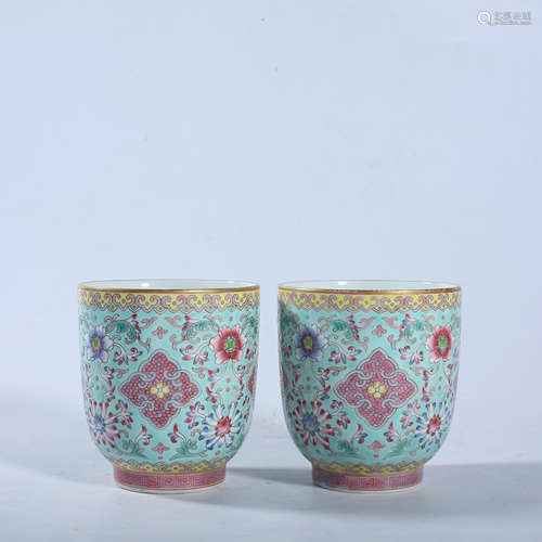 A pair of small pink cups in Qianlong of Qing Dynasty