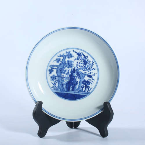 Qing Dynasty Qianlong blue and white plate