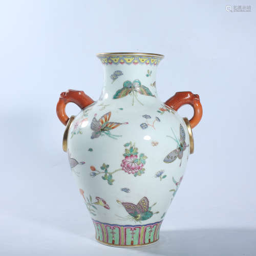 Double ear jar with pink butterfly pattern in Jiaqing of Qin...