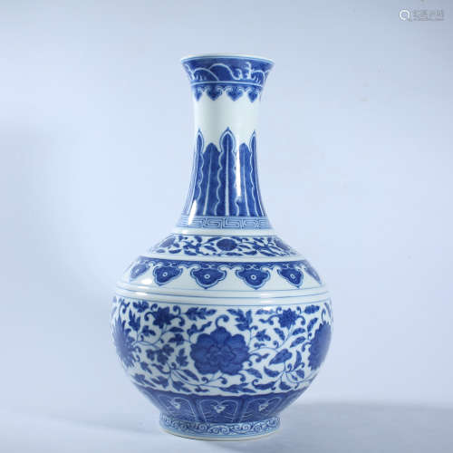 Qing Dynasty Guangxu blue and white vase