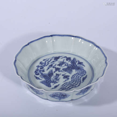 Blue and white phoenix pattern plate of Ming Dynasty
