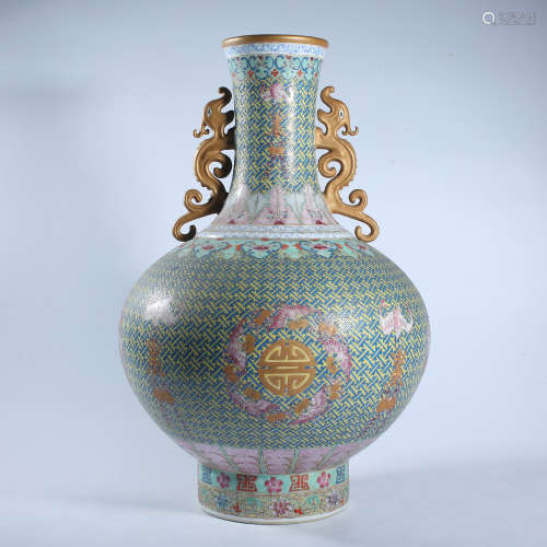 Qing Dynasty pastel double ear bottle