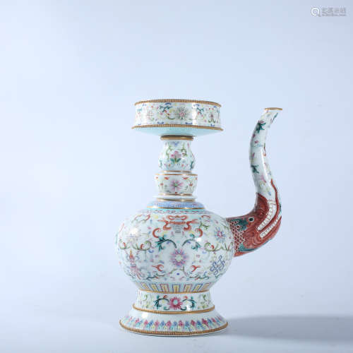 Qing Dynasty Jiaqing pastel holding pot