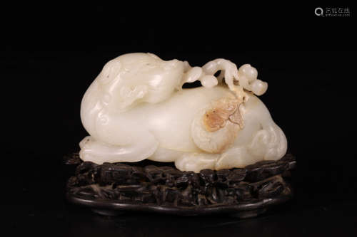 White jade Fushou ornaments