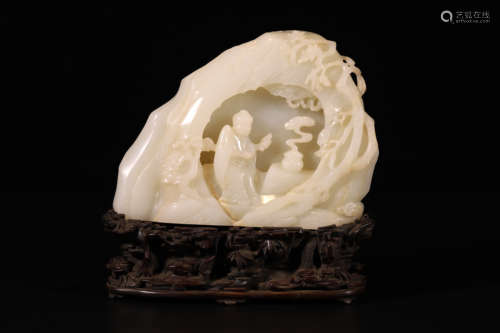 White jade carving of luohanshanzi