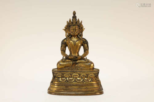 A Gilt Bronze Amitayus Statue