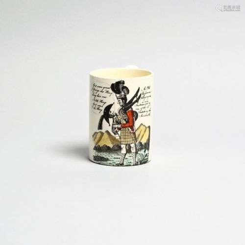 BATAILLE D'ALEXANDRIE Rare tasse en faïence, vers 1801, le c...