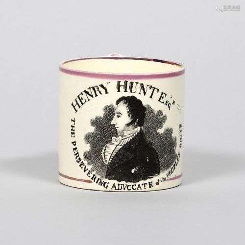 HENRY HUNT Une rare petite tasse ou boîte à café en céramiqu...