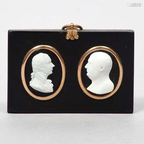 WILLIAM PITT ET CHARLES JAMES FOX Paire de petits portraits ...