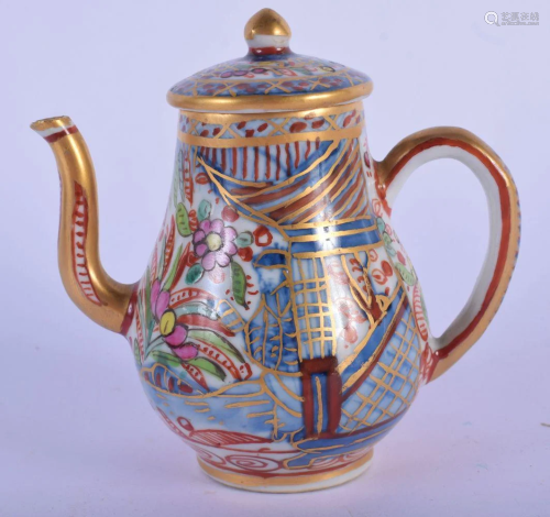 A 17TH/18TH CENTURY CHINESE IMARI CLOBBERED PORCEL…