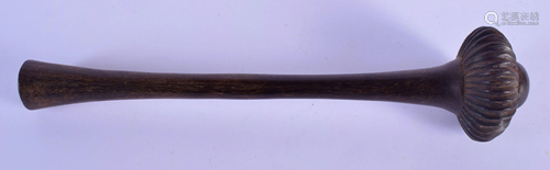 A 19TH CENTURY FIJIAN CARVED TRIBAL WOOD ULA CLUB. 36