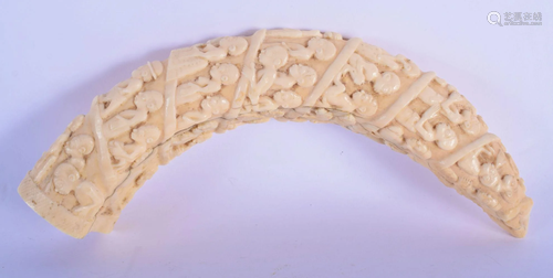 A 19TH CENTURY AFRICAN TRIBAL CARVED LUANGO IVORY TUSK