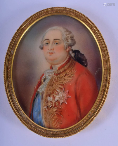 AN ANTIQUE PAINTED IVORY PORTRAIT MINIATURE depicting a