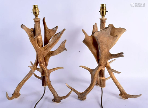 A PAIR OF EARLY 20TH CENTURY EUROPEAN CARVED ANTLER