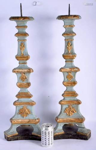 A LARGE PAIR OF 19TH CENTURY EUROPEAN BLUE AND GILT