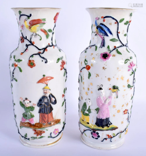 A PAIR OF EARLY 19TH CENTURY FRENCH PARIS PORCELAIN
