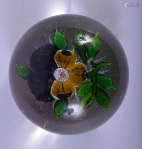 A 19TH CENTURY FRENCH GLASS PAPERWEIGHT Attributed to