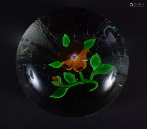 A 19TH CENTURY FRENCH GLASS SINGLE FLOWER PAPERWEIGHT