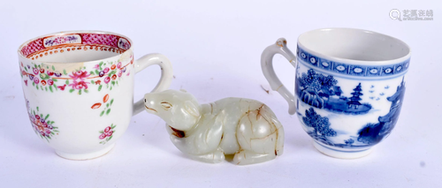 TWO 18TH CENTURY CHINESE EXPORT PORCELAIN COFFEE CUPS