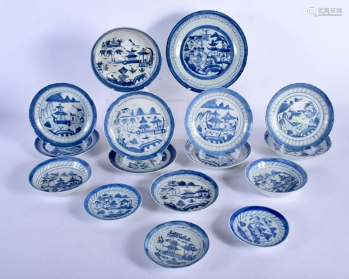 ASSORTED 19TH CENTURY CHINESE BLUE AND WHITE PORCEL…