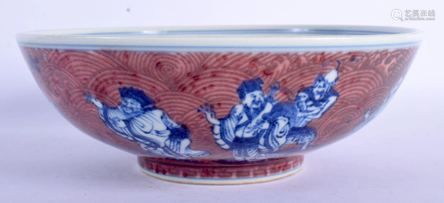 A CHINESE BLUE AND WHITE PORCELAIN BOWL 20th Century,