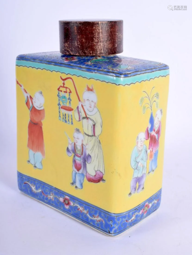 AN EARLY 20TH CENTURY CHINESE FAMILLE JAUNE TEA