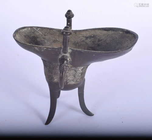 AN 18TH CENTURY CHINESE BRONZE JUE WINE VESSEL Qianlong