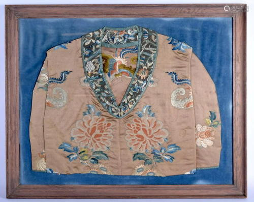 A 19TH CENTURY CHINESE EMBROIDERED SILK CHILD JACKET