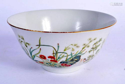 A CHINESE PORCELAIN FAMILLE ROSE BOWL 20th Century,