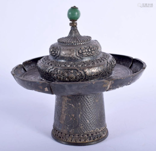 AN UNUSUAL 19TH CENTURY TIBETAN SILVER AND JADEITE