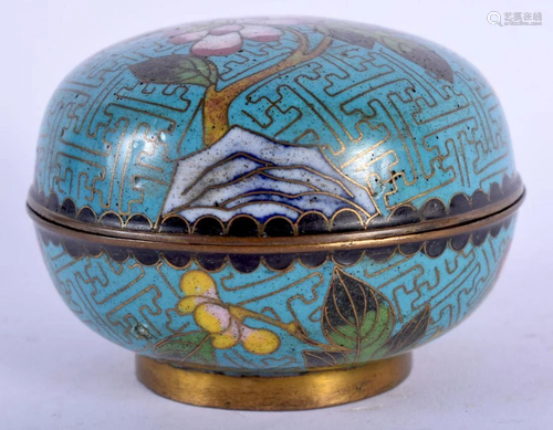 A 19TH CENTURY CHINESE CLOISONNE ENAMEL CIRCULAR BOX