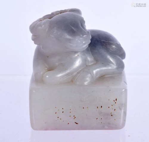 A 19TH CENTURY CHINESE CARVED GREYISH WHITE JADE SEAL