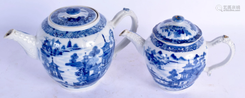 TWO 18TH CENTURY CHINESE BLUE AND WHITE PORCELAIN