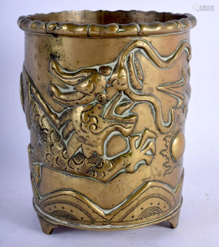 A 19TH CENTURY CHINESE BRONZE BRUSH POT Late Qing,