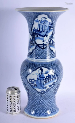 A LARGE CHINESE BLUE AND WHITE PORCELAIN YEN YEN VASE