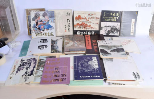 A BOX OF CHINESE REFERENCE BOOKS. (qty)