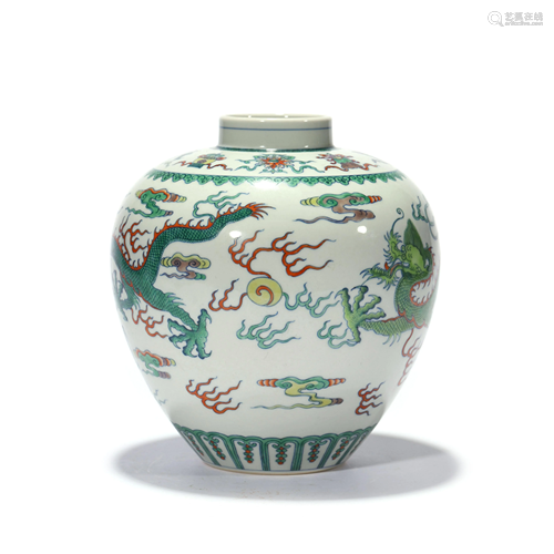 A Doucai Glazed Dragon Jar, Qianlong Mark