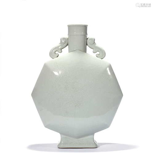 A Ge-ware Moon Flask , Yongzheng Mark