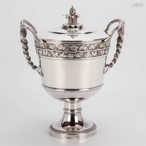 An exceptional Ice-Pail made of silver with gold-plated