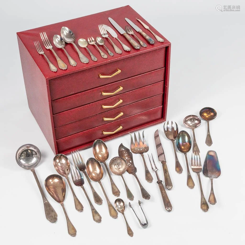 An exceptional silver cutlery set made by Wolfers.